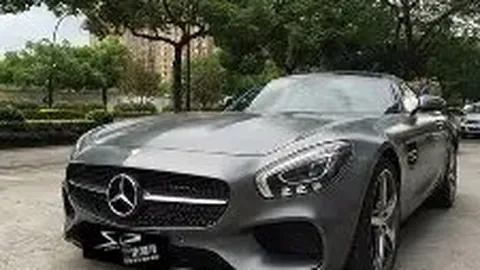 网友分享吴千语与施伯雄婚礼证婚照，中式婚服尽显甜蜜氛围